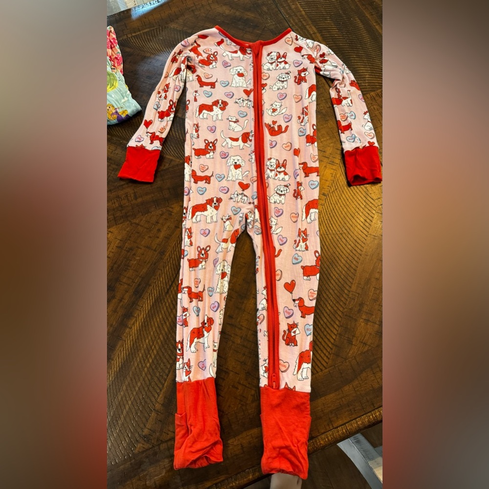 18-24 little sleepies zippy